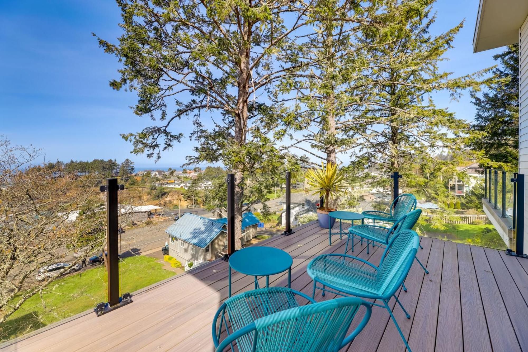 Scenic Depoe Bay Townhome With Deck Less Than 1 Mi To Parks! エクステリア 写真